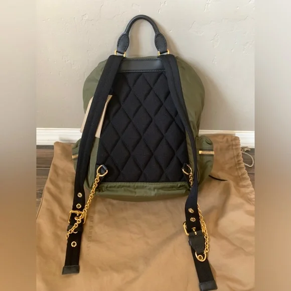 NWT Burberry Rucksack Olive Green Medium Backpack - Picture 2 of 9